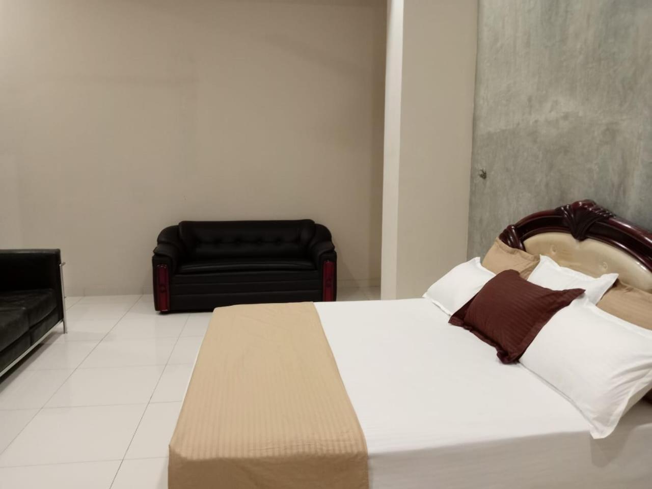 Thalangama Lakeview Lodge 바타라물라 외부 사진