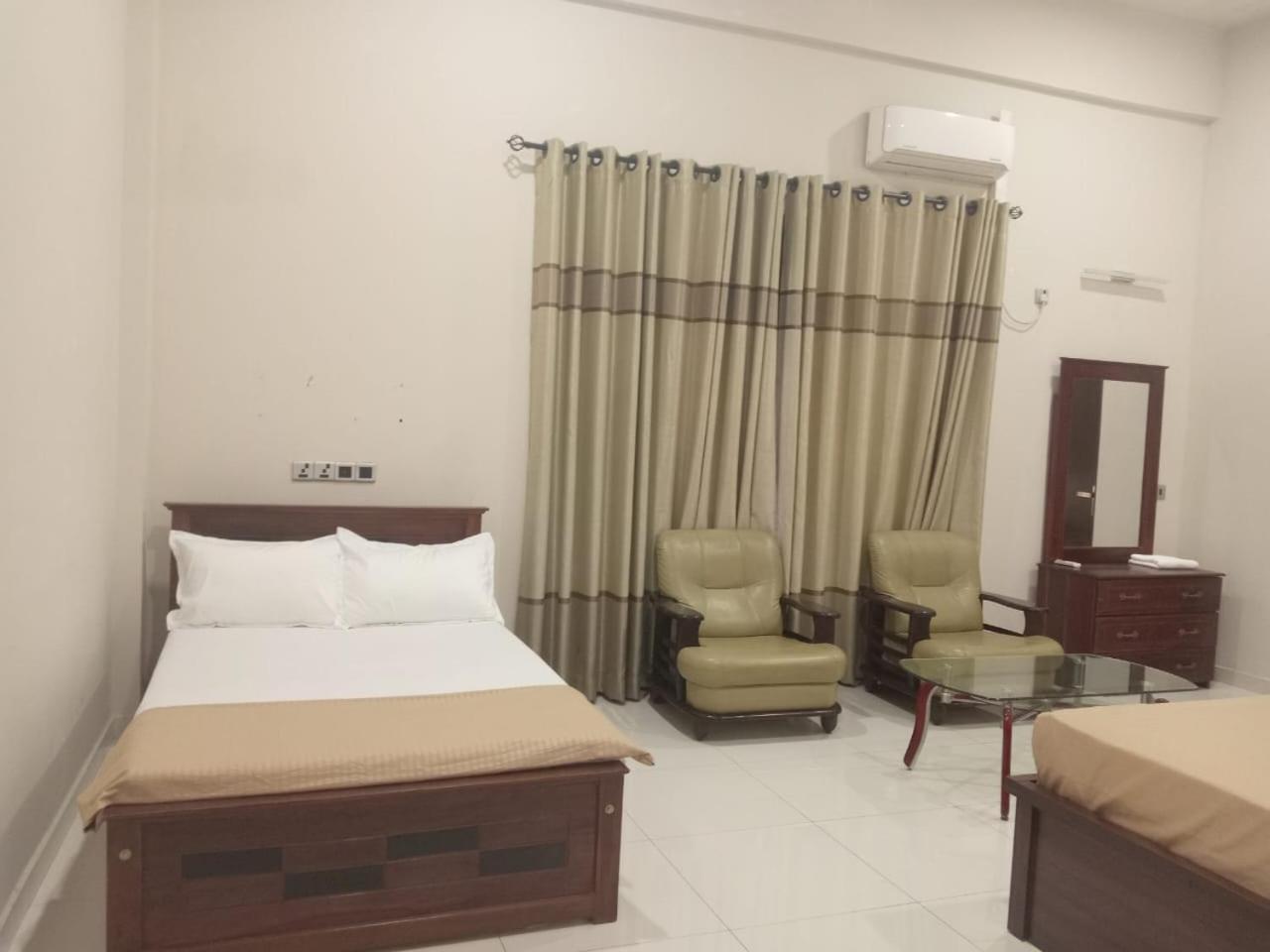 Thalangama Lakeview Lodge 바타라물라 외부 사진