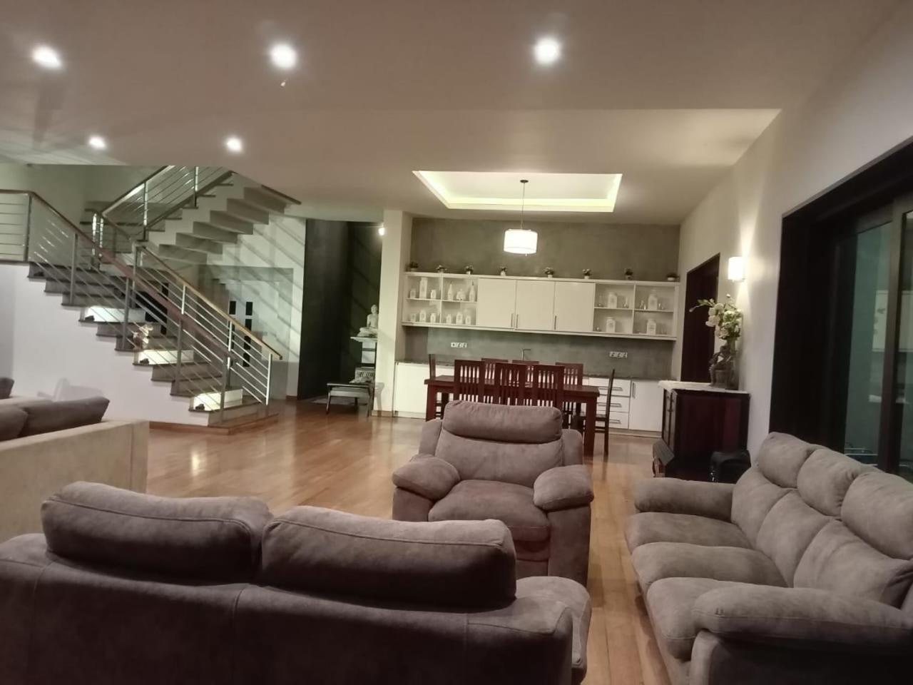 Thalangama Lakeview Lodge 바타라물라 외부 사진